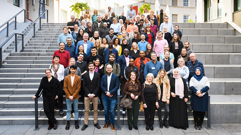 Gruppenfoto der Teilnehmenden der Vernetzungsveranstaltung der Projektschmiede.